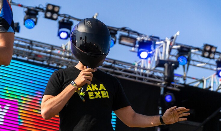 O Άγγελος Πάτσης τον Ιούνιο στο Colour day όταν αποκάλυψε την ταυτότητα του για πρώτη φορά