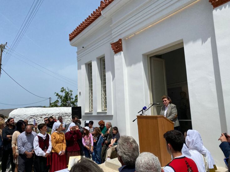 Η Λίνα Μενδώνη στα εγκαίνια του Αρχαιολογικού Μουσείου Κύθνου