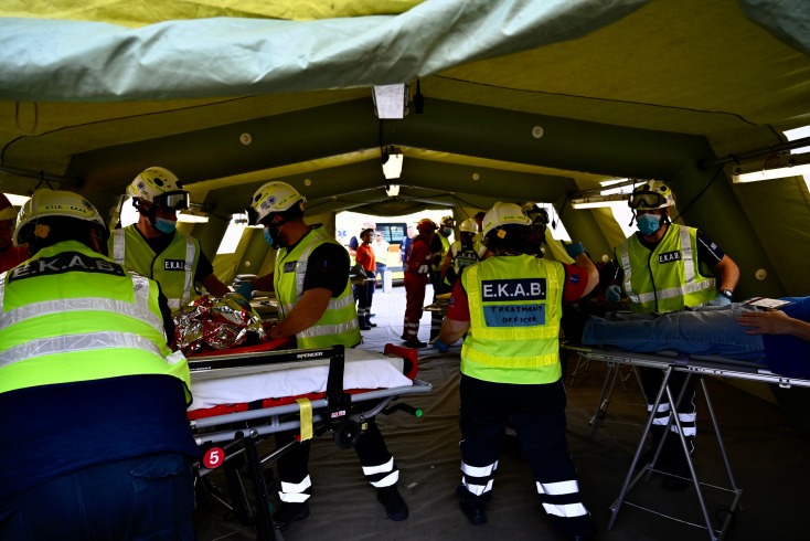 Θεσσαλονίκη: Ευρείας κλίμακας άσκηση ετοιμότητας, με σενάριο εκδήλωσης σεισμού 5,8 βαθμών της κλίμακας Ρίχτερ στο δημαρχείο. 