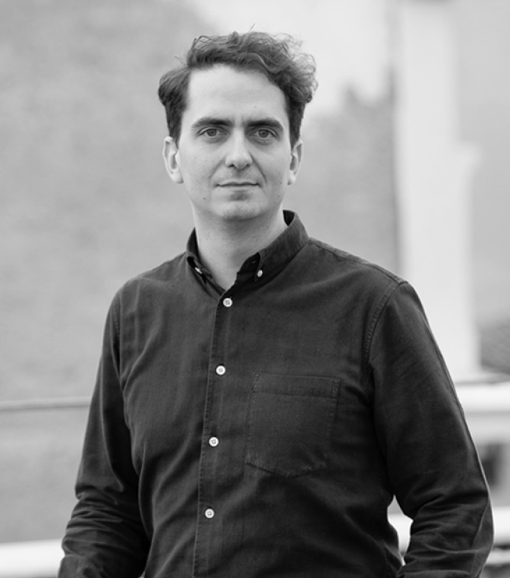 Ο αρχιτέκτονας Κωνσταντής Κίζης και ο ιδιοκτήτης Στέφανος Παπατζιάλας μιλούν για τη σχέση και τη συνεργασία στον σχεδιασμό και την κατασκευή μίας κατοικίας.