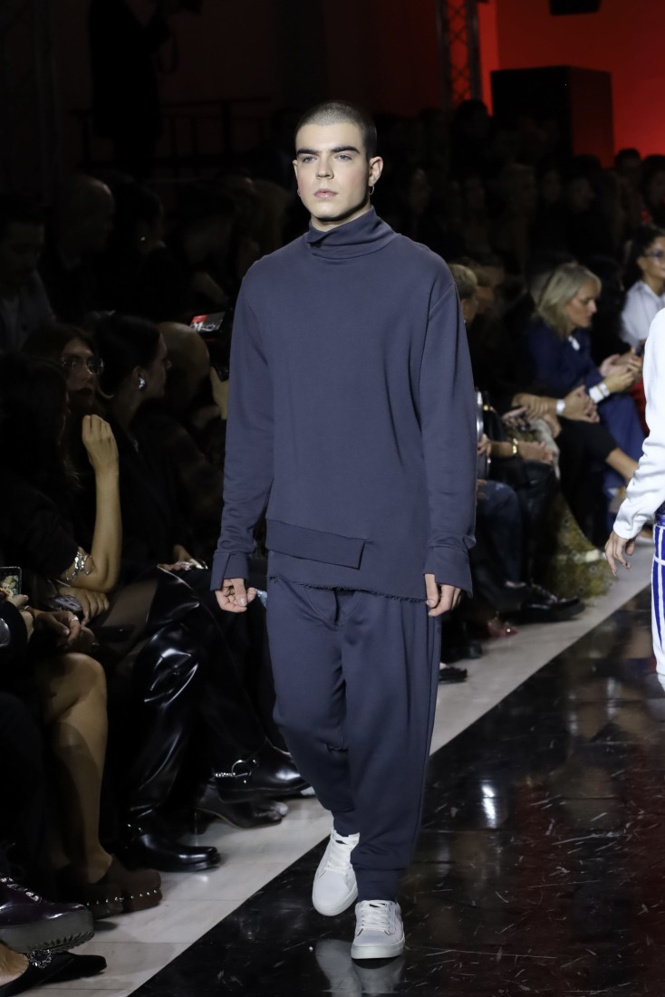 Συνέντευξη με το queer μοντέλο Dennys.  