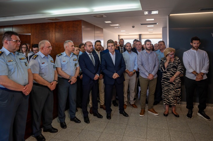 Υπουργείο Προστασίας του Πολίτη - Μιχάλης Χρυσοχοΐδης: Είμαστε κοντά σε όλα τα θύματα της βίας και της τρομοκρατίας - Τρισάγιο στη μνήμη του Ταξίαρχου Βασιλάκη