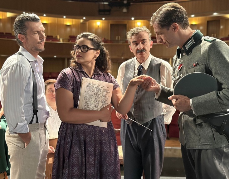 «Η Μαρία που έγινε Κάλλας»: Στα γυρίσματα της πολυαναμενόμενης σειράς της ΕΡΤ1 για τη Μαρία Κάλλας, με τη σκηνοθετική σφραγίδα της Όλγας Μαλέα.