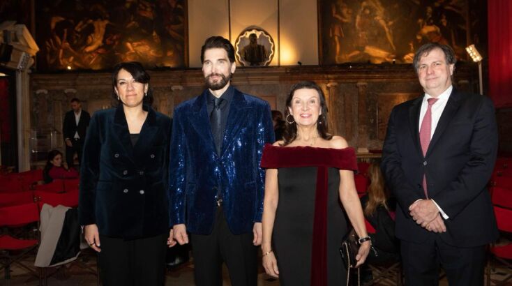 Στιγμιότυπο από την εκδήλωση που πραγματοποιήθηκε στις 21 Δεκεμβρίου στον υπαίθριο χώρο του φημισμένου Teatro La Fenice 