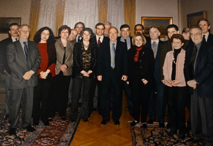 H ομάδα του Κώστα Σημίτη το 2004