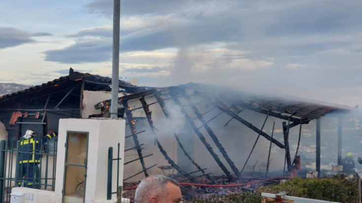 fotia_spiti_rafina_agia_magdalini3