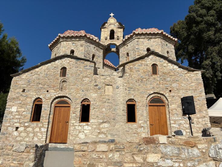 Ο Ναός Άη Γιαννάκηδες στο Άνω Βαθύ