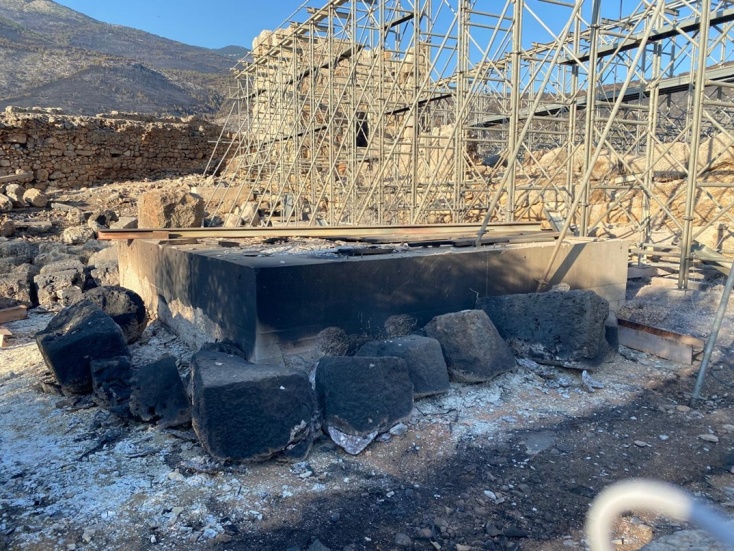 Αυτοψία της Λίνας Μενδώνη στα Αιγόσθενα, στο αρχαίο φρούριο, στα βυζαντινά και μεταβυζαντινά μνημεία
