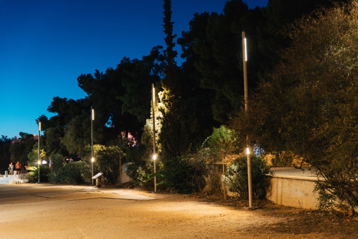 Νέος Φωτισμός στη Διονυσίου Αρεοπαγίτου και την Αποστόλου Παύλου