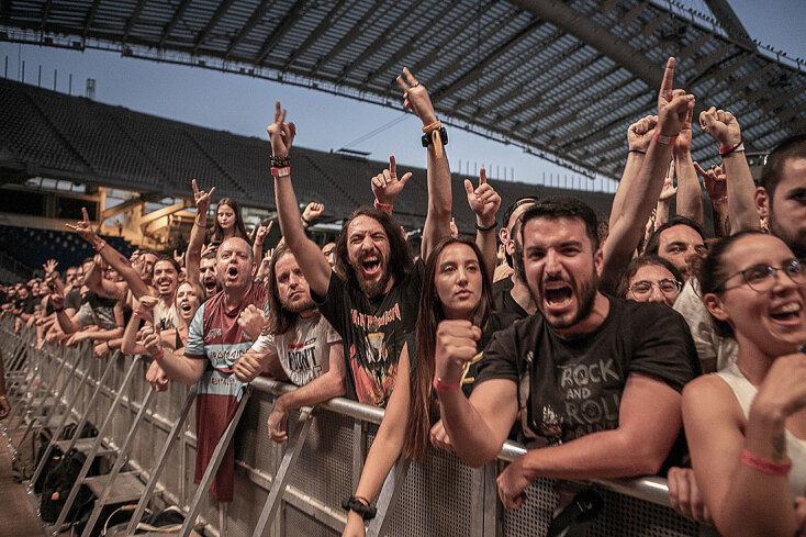 Φωτορεπορτάζ από τη συναυλία των Iron Maiden στην Αθήνα, στο γήπεδο ΟΑΚΑ, μαζί με τους Airbourne και Lord Of The Lost