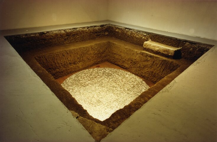 Δημήτρης Αληθεινός, Κατάκρυψη στο Κέντρο Τέχνης Επίκεντρο στην Πάτρα (1990)