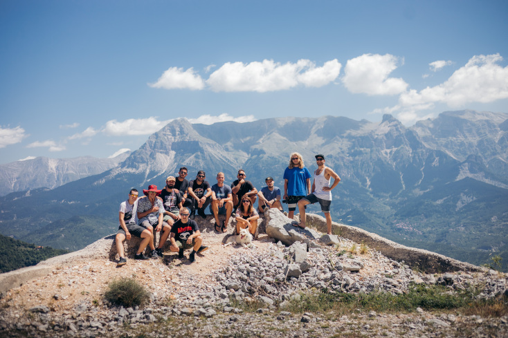 Στιγμιότυπο από την ταινία ΑΠΕΙΡΟΣ της COSMOTE TV