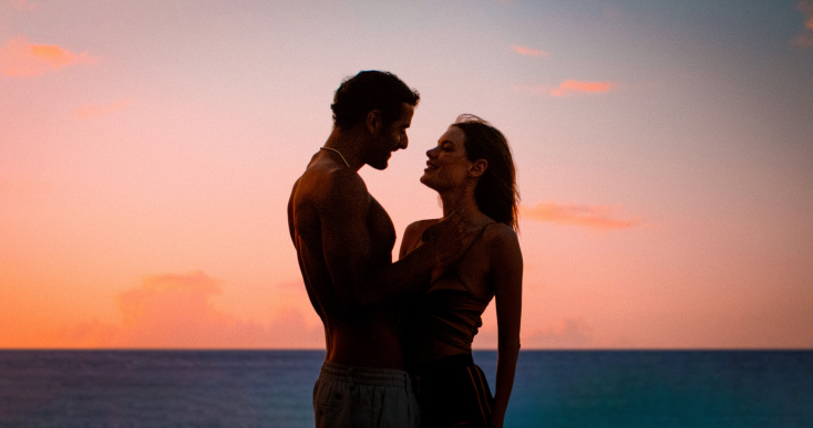 Υπό την Επήρεια