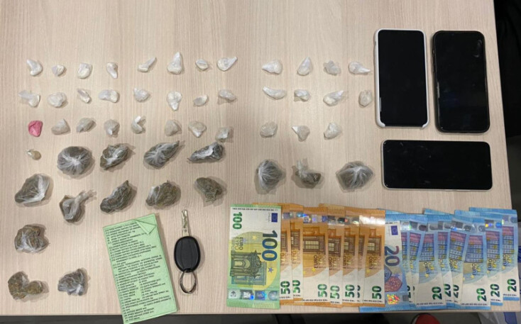 Χρήματα, κινητά και ναρκωτικά κατασχέθηκαν από τη σπείρα τη Μύκονο