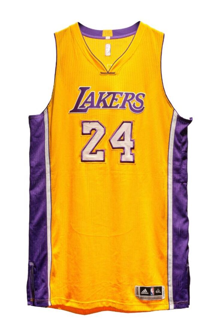 Η φανέλα του Κόμπε Μπράιαντ