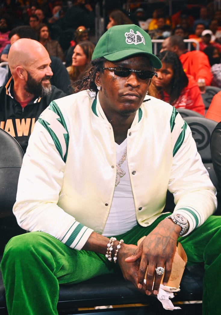 Η δίκη του ράπερ Young Thug κι άλλων 27 συνεργατών του στη δισκογραφική YSL