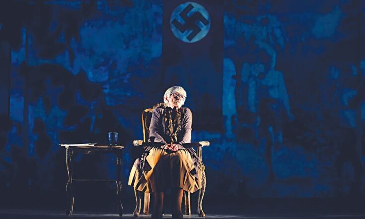 "Μια γερμανική ζωή" με τη Δέσποινα Μπεμπεδέλη