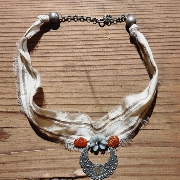 Υφαντά κοσμήματα της Ελένης Κουκουλάκη