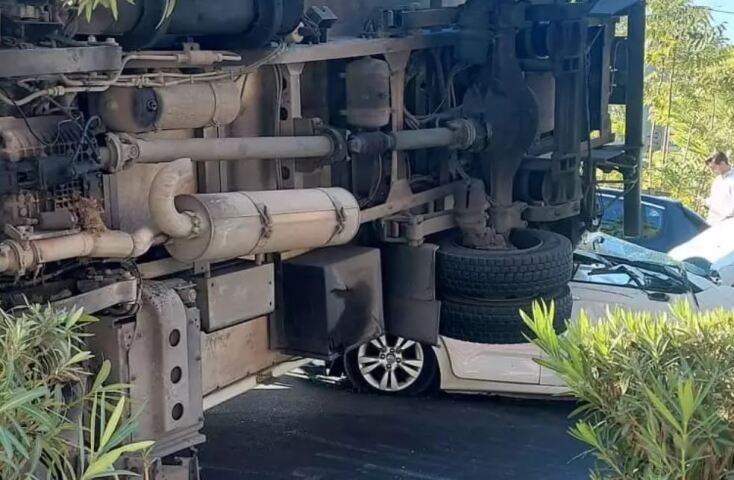 Τροχαίο ατύχημα στην παλιά Παραλιακή