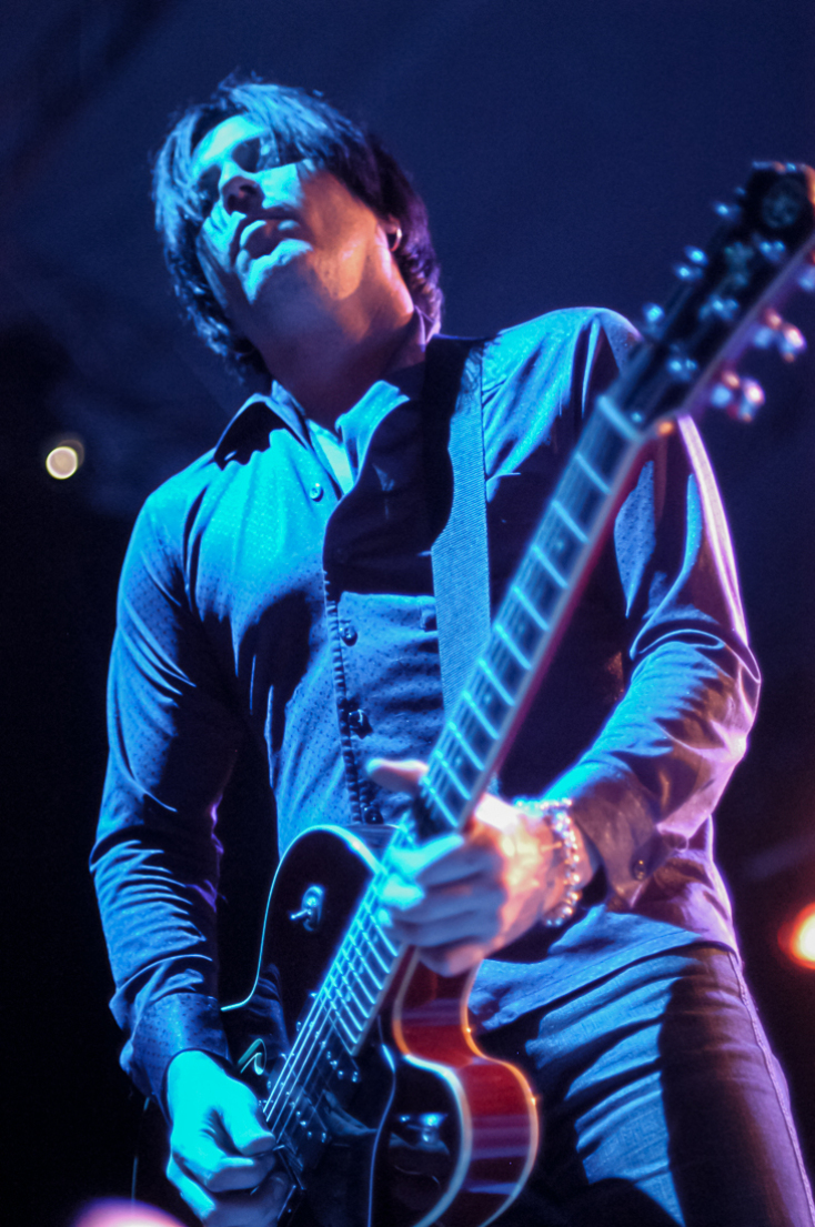 Η συναυλία των Queens Of The Stone Age στην Αθήνα, τον Ιούνιο του 2005, μέσα από σπάνιες εικόνες του Χρήστου Κισατζεκιάν