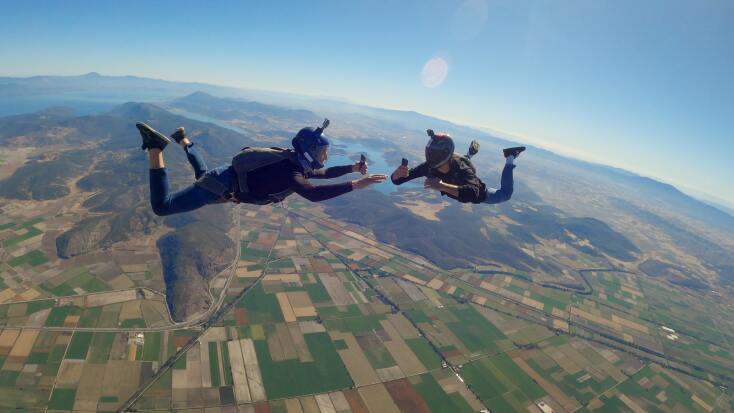 skydive_public_iphone_14_series_3