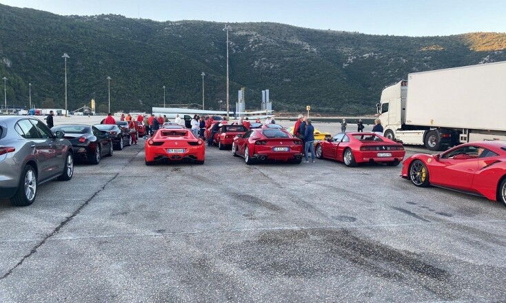 221020083413_ferrari2