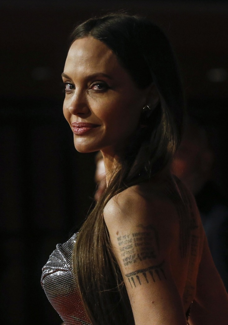 Maria: Η Angelina Jolie στη νέα βιογραφική ταινία για τη ζωή της Μαρία Κάλλας που θα σκηνοθετήσει ο Pablo Larraín.