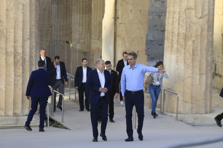 Στην Ακρόπολη Κυριάκος Μητσοτάκης και Όλαφ Σολτς