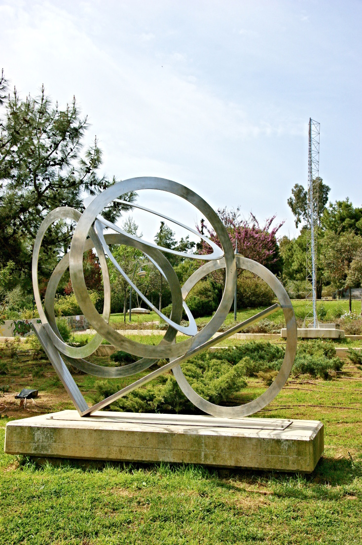 Ολυμπιακοί κύκλοι, υπαίθρια γλυπτοθήκη Ψυχικού