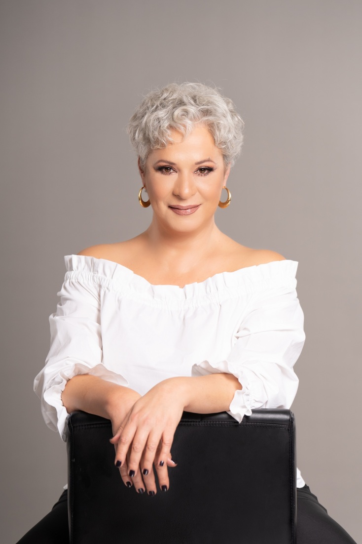 Η Μελίνα Κανά μιλάει στην ATHENS VOICE για τις μουσικές της συνεργασίες πριν τις ζωντανές εμφανίσεις της στον Σταυρό του Νότου από το Σάββατο 5 Νοεμβρίου.