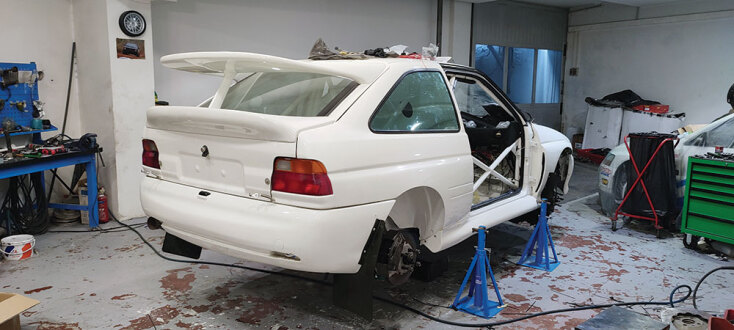 Το παροπλισμένο εργοστασιακό Ford Escort RS Cosworth της MLP γίνεται και πάλι ενεργό 