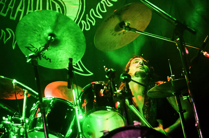 Nightfall: Η πρώτη συναυλία ελληνικής metal μπάντας με support ξένο συγκρότημα, το 1998, στην Αθήνα, στο Ρόδον Club, μέσα από σπάνιες φωτογραφίες του Χρήστου Κισατζεκιάν