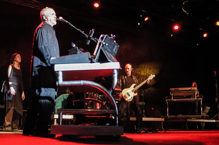 Η συναυλία του Peter Gabriel στην Αθήνα, τον Ιούνιο του 2004, στο Rockwave Festival, μέσα από σπάνιες φωτογραφίες του Χρήστου Κισατζεκιάν.