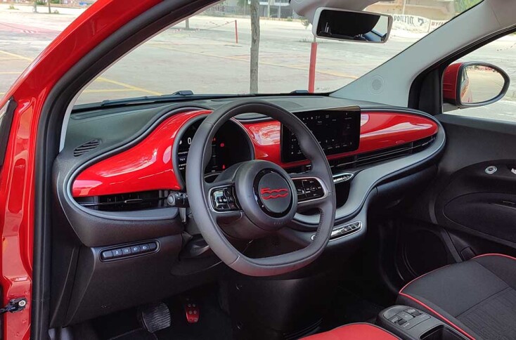 Το ηλεκτροκίνητο Fiat 500eRED