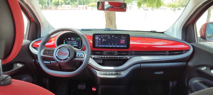 Το ηλεκτροκίνητο Fiat 500eRED