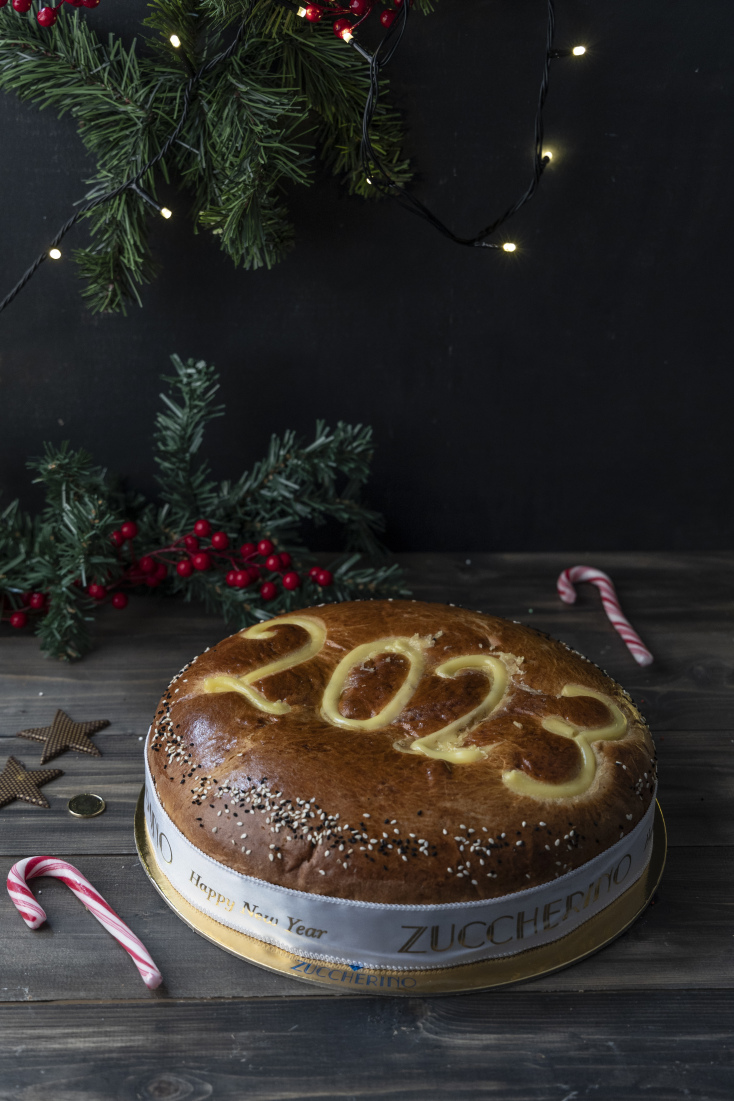 βασιλοπιτα_τσουρεκι