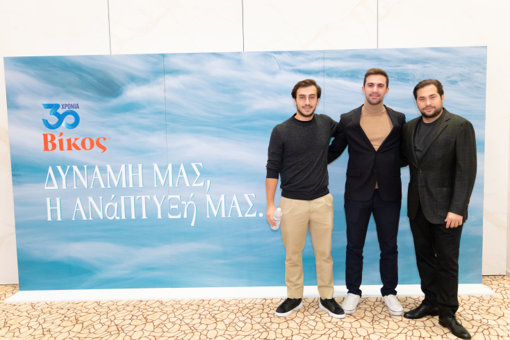 Από δεξιά Κωνσταντίνος Σεπετάς, Ρηγίνος Σεπετάς και Παύλος Σεπετάς