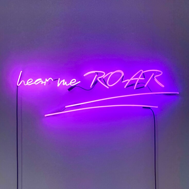 Το έργο της Άννας Φαφαλιού "Hear me roar" στην έκθεση "Animal tales" στη γκαλερί Ζουμπουλάκη