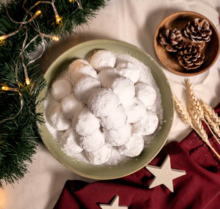 πιατέλα με κουραμπιέδες