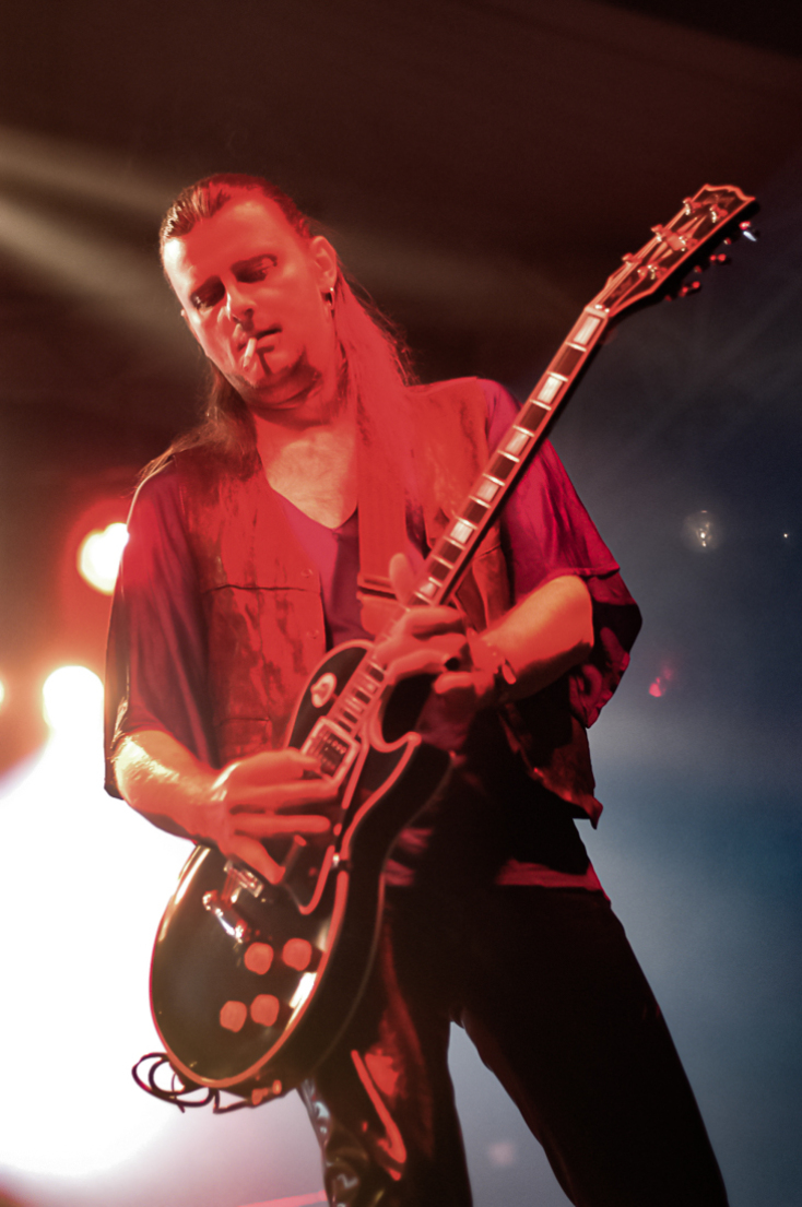 Η συναυλία των Helloween στην Αθήνα, τον Δεκέμβριο του 2003, μέσα από σπάνιες φωτογραφίες του Χρήστου Κισατζεκιάν και η μεγάλη επιστροφή τους στην Ελλάδα, στο φεστιβάλ Release Athens 2023, το Σάββατο 17 Ιουνίου 2023, στην Πλατεία Νερού.