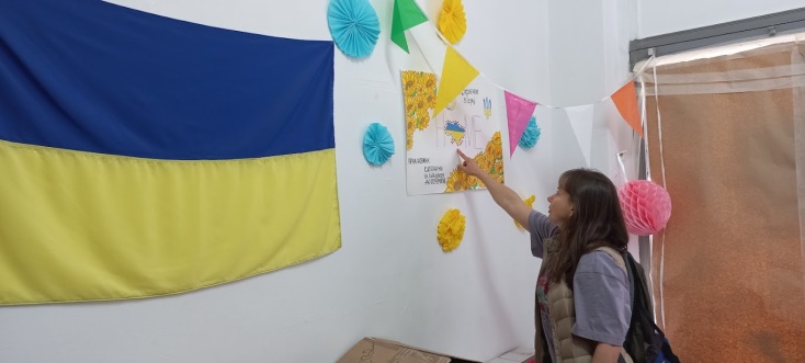 Ρεπορτάζ: Το κέντρο βοήθειας Ουκρανών προσφύγων Οπόρα, στην οδό Φερών 8, στην Αθήνα, όπου συγκεντρώνονται προϊόντα, προκειμένου να τα δώσουν σε όσους έχουν ανάγκη.