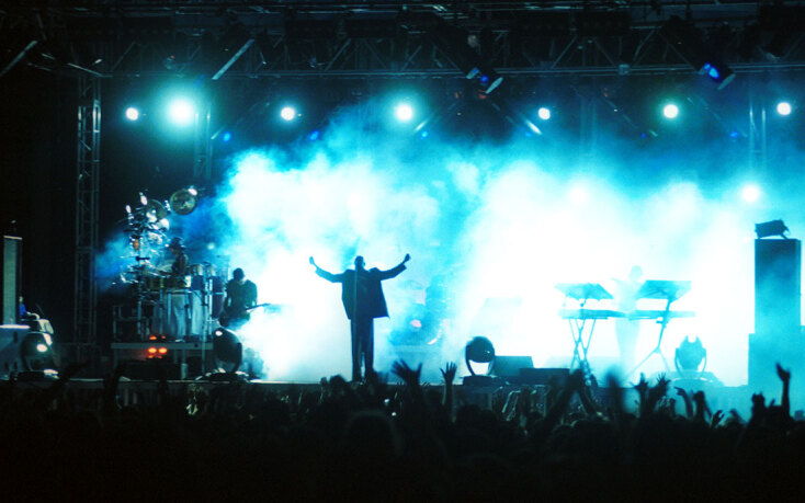 Η συναυλία των Faithless στην Αθήνα, τον Ιούνιο του 2002, στο Electron Festival, στην Τεχνόπολη, μέσα από σπάνιες φωτογραφίες του Χρήστου Κισατζεκιάν.