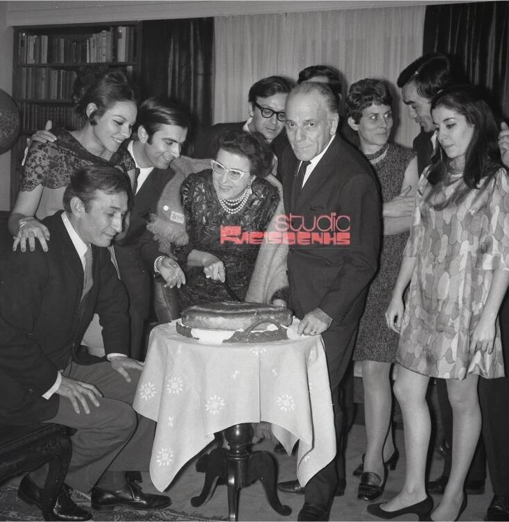 Όταν η Αλίκη, η Τζένη Καρέζη, ο Μινωτής και η Παξινού έκοβαν την βασιλόπιτά τους