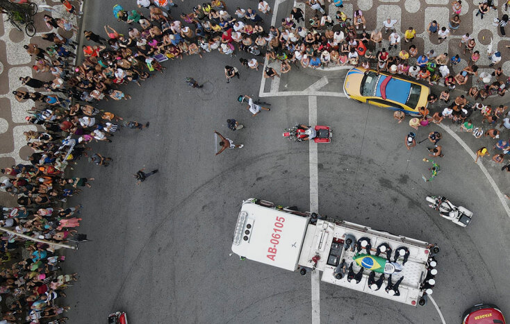 Στην τελευταία του κατοικία ο Πελέ - Η πομπή σε εικόνες και βίντεο