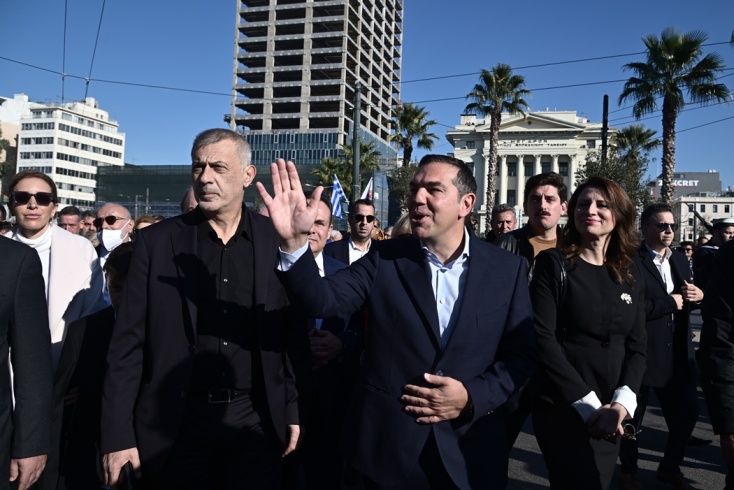 Θεοφάνεια 2022 στον Πειραιά - Ο Αλέξης Τσίπρας μαζί με τον δήμαρχο Γιάννη Μώραλη