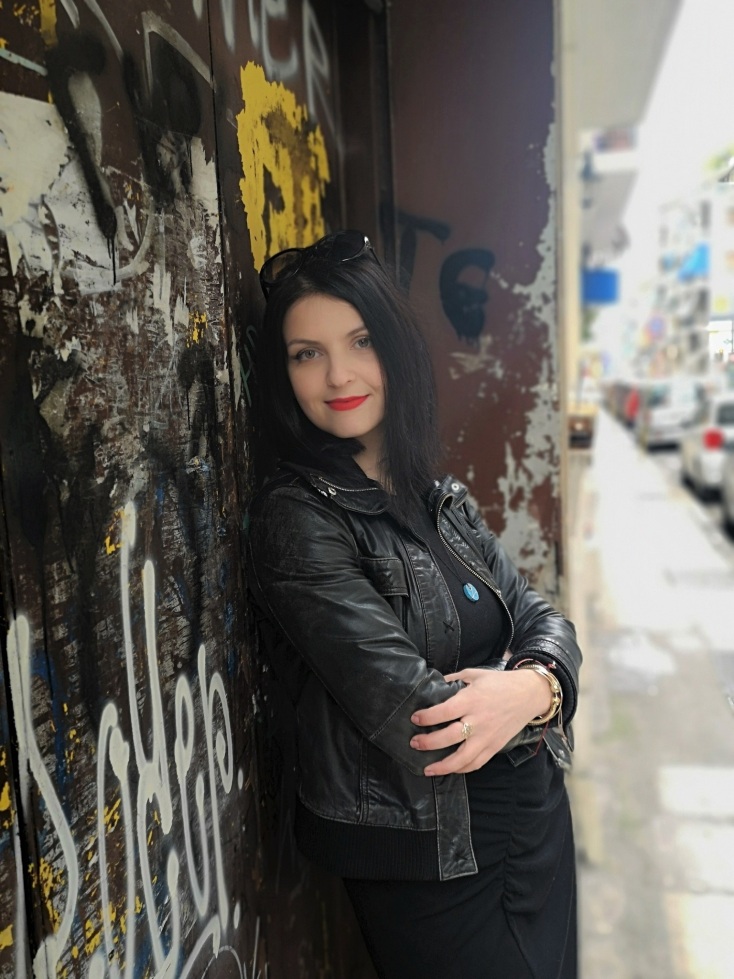 Η Βάσια Τζανακάρη μιλάει για τη μετάφραση του βιβλίου «Πίστη, Ελπίδα και Πόνος» των Nick Cave και Sean O’ Hagan που κυκλοφορεί στα ελληνικά από τις εκδόσεις Κλειδάριθμος.