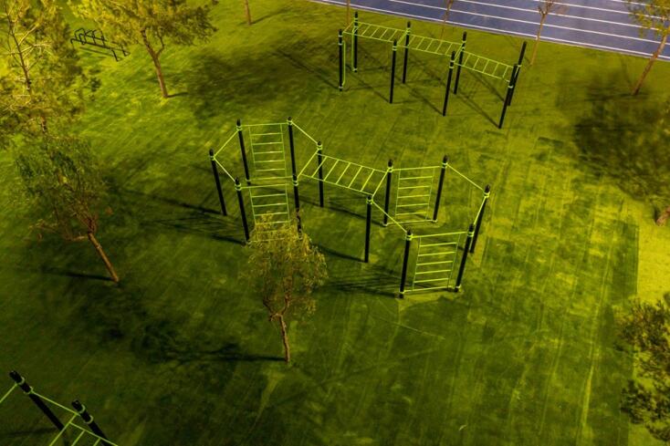 Γλυφάδα: Όργανα γυμναστικής στο νέο ανοιχτό γήπεδο στίβου