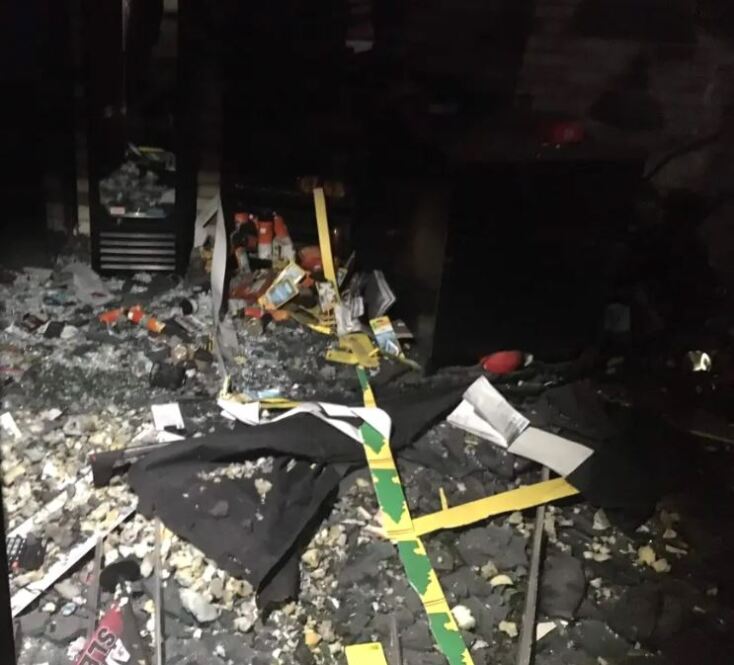 Έκρηξη σε πλυντήριο αυτοκινήτων στη Γλυφάδα τα ξημερώματα