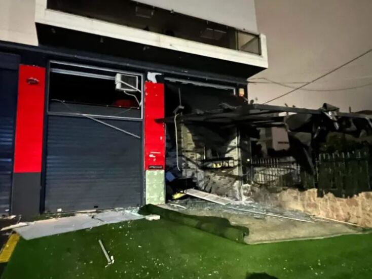 Έκρηξη σε πλυντήριο αυτοκινήτων στη Γλυφάδα τα ξημερώματα