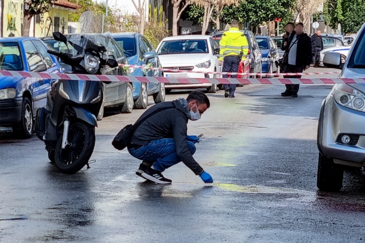 Καλαμάτα: Το σημείο όπου δολοφονήθηκε ο 47χρονος «Αμερικάνος» από άγνωστους δράστες έχει αποκλειστεί από τις αρχές